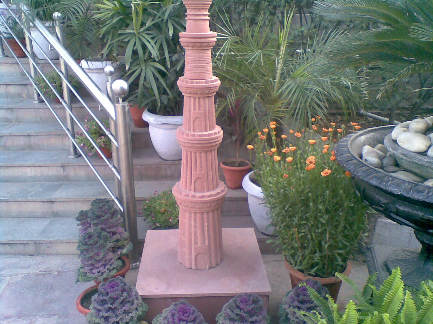 Stone Plus India Red Stone Qutub Minar Miniature