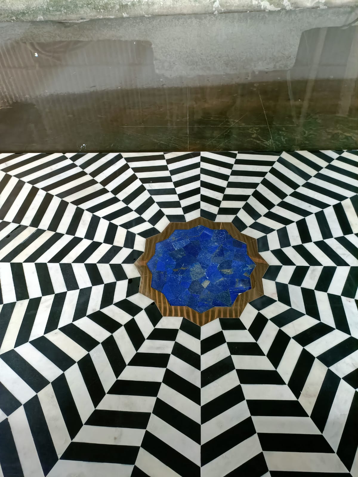 Stone Plus India Black and White Marble Lapiz Overlay Tabletop