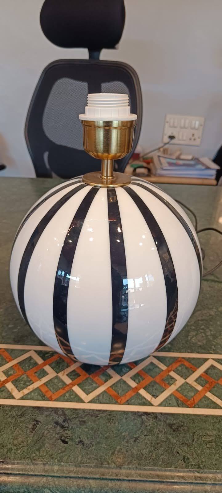 Opulent Homes Glass Lamps Round