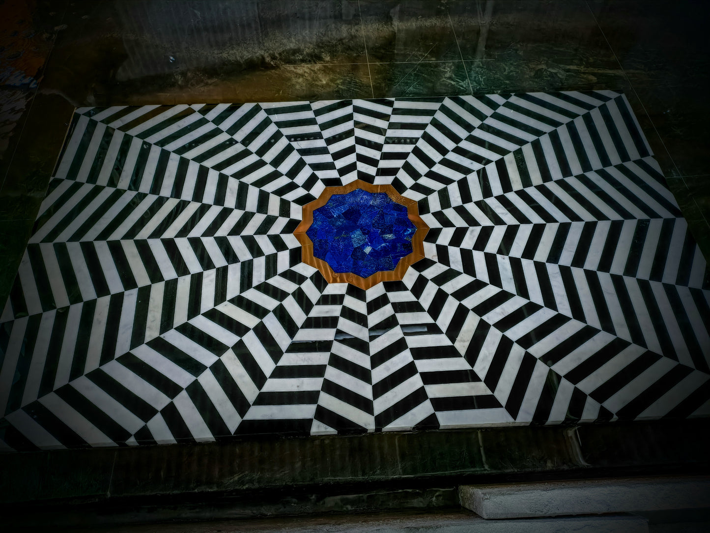Stone Plus India Black and White Marble Lapiz Overlay Tabletop