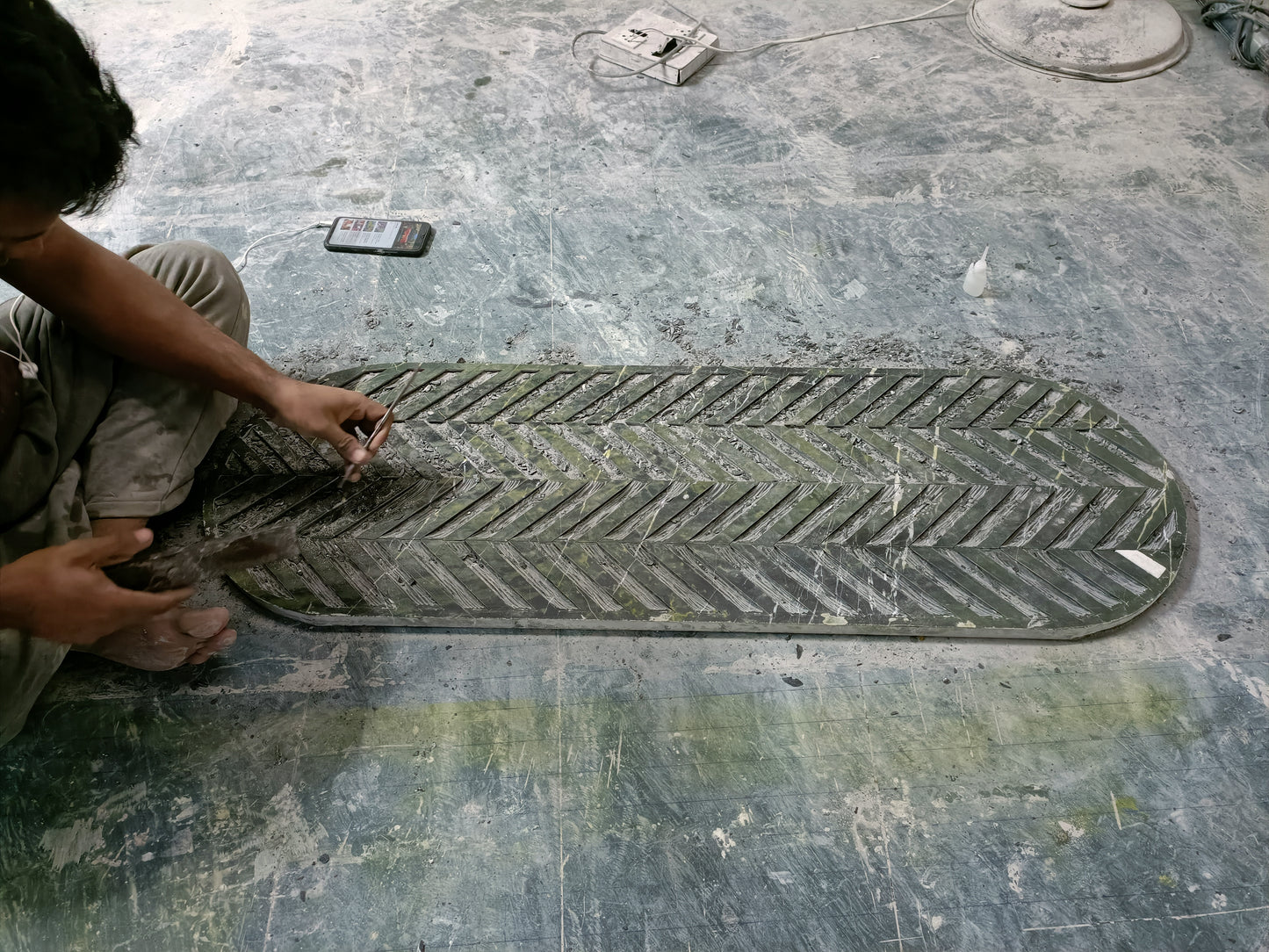Stone Plus India Black and White Marble Overlay Console
