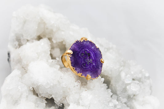 Opulent Homes Agate Ring for Women Purple