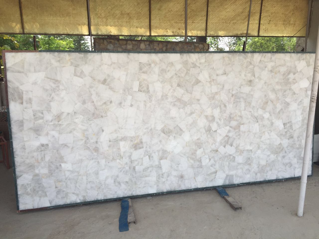 Stone Plus India White Quartz Random Slab/ Tabletop