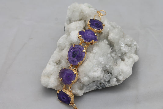 Opulent Homes Agate Bracelet Purple