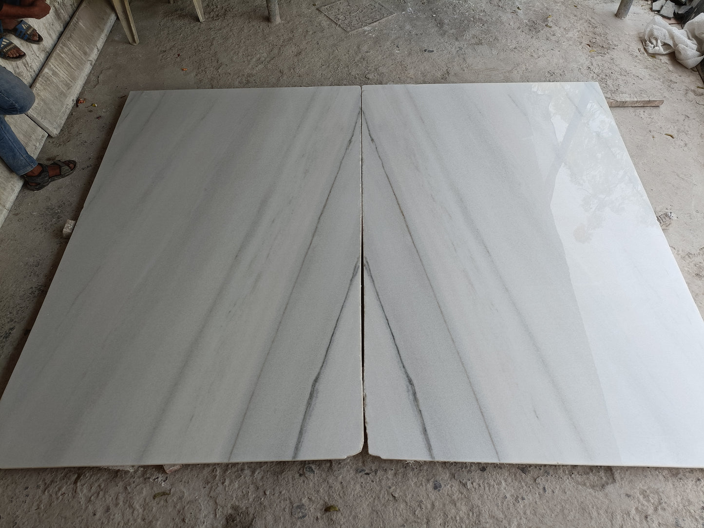 Lassa White Marble Bookmatch Slabs