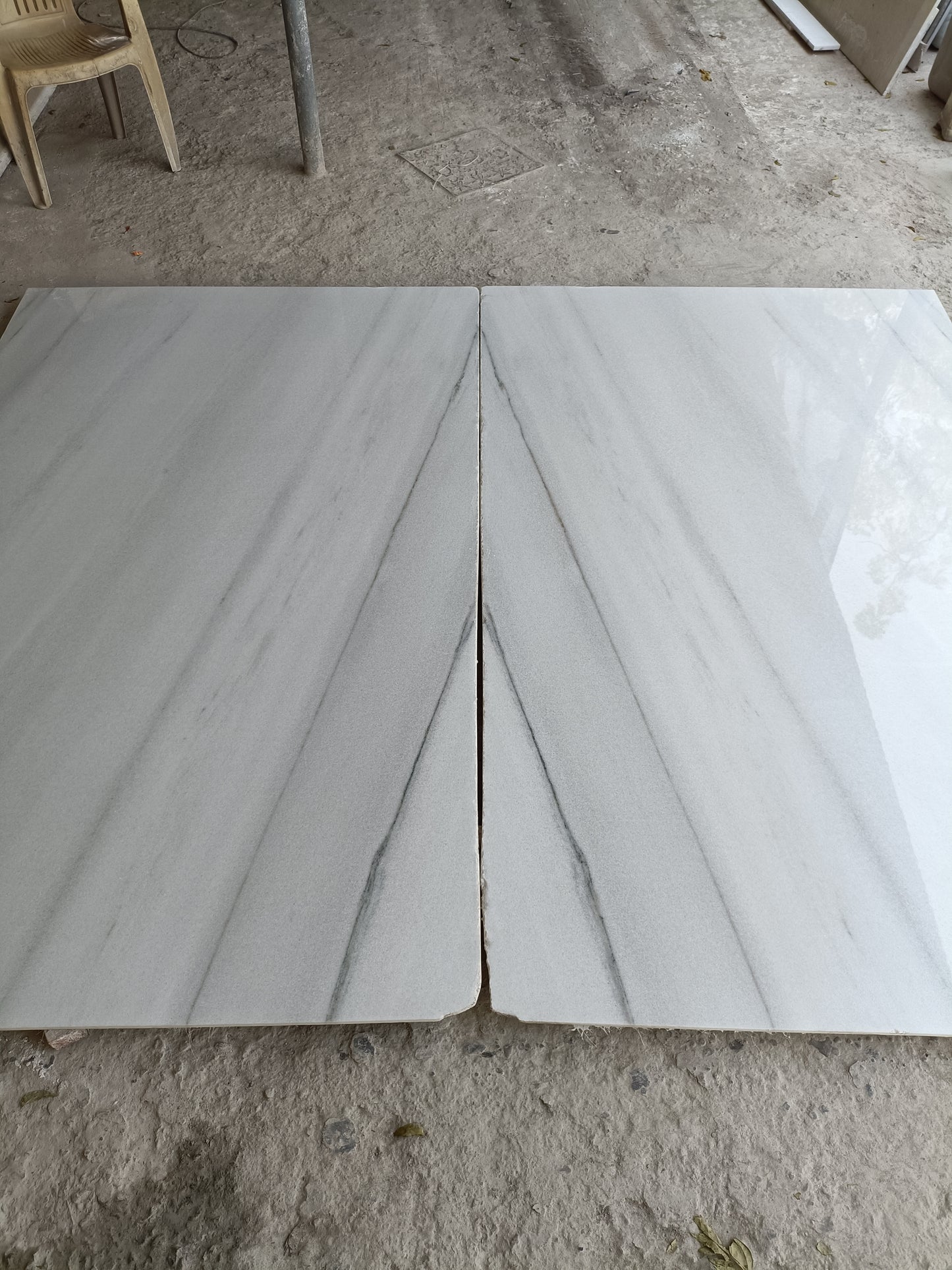 Lassa White Marble Bookmatch Slabs