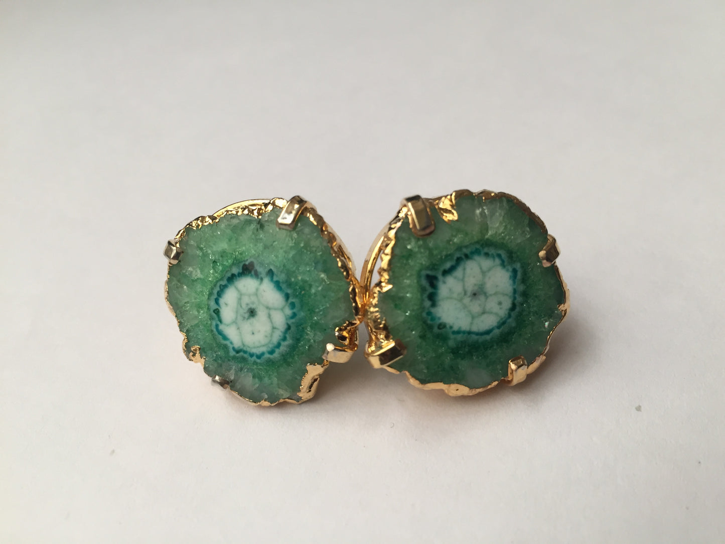 Opulent Homes Agate Cufflinks Green