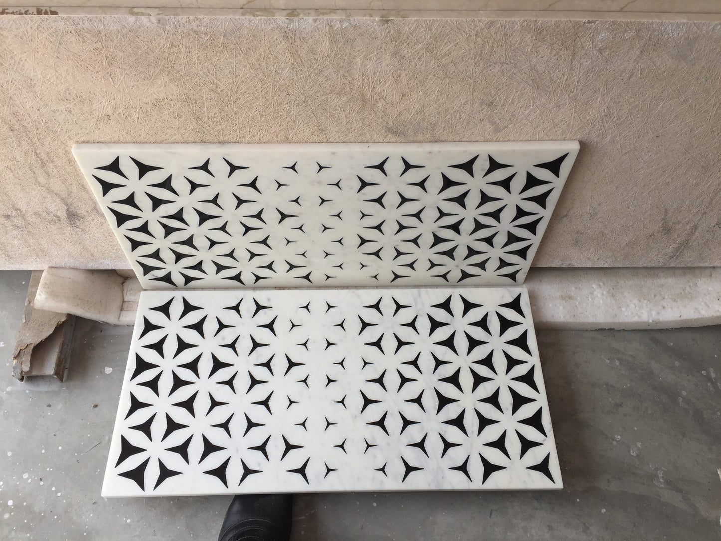 Stone Plus India Black and White Marble Inlay Side Tabletop set of 2