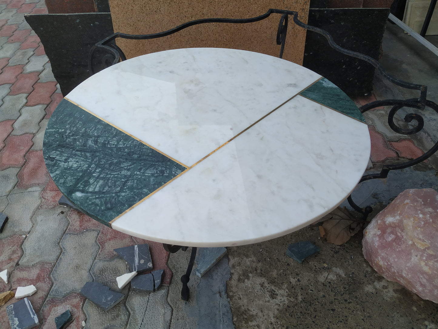 Stone Plus India Marble Inlay with Brass and Malachite Nest of Tables' tops set of 3