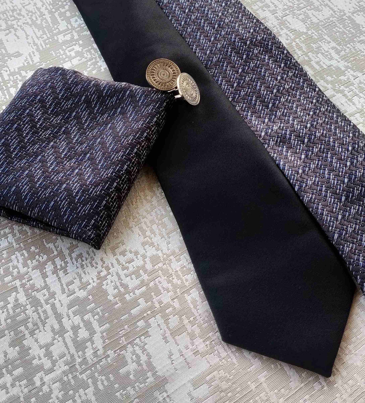 Alagan Opulent Homes Party ready box (black)