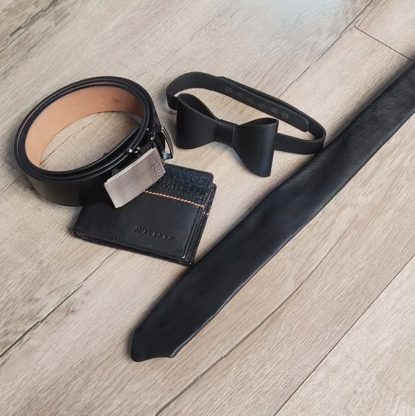 Alagan Opulent Homes Out of the box (black)