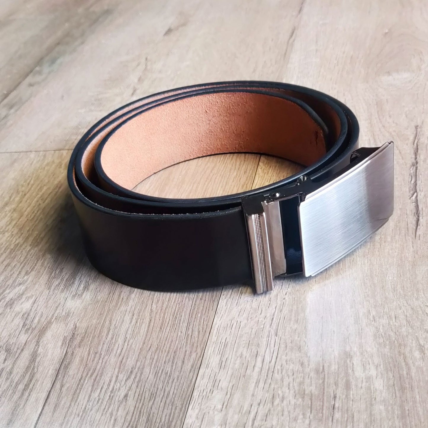 Alagan Opulent Homes Black belt