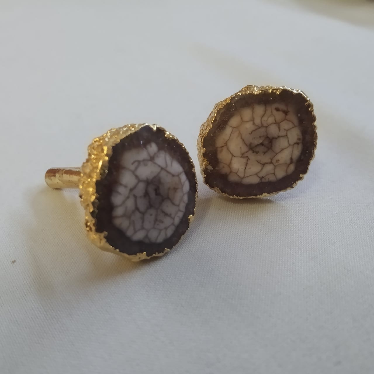 Opulent Homes Agate Cufflinks for Men brown