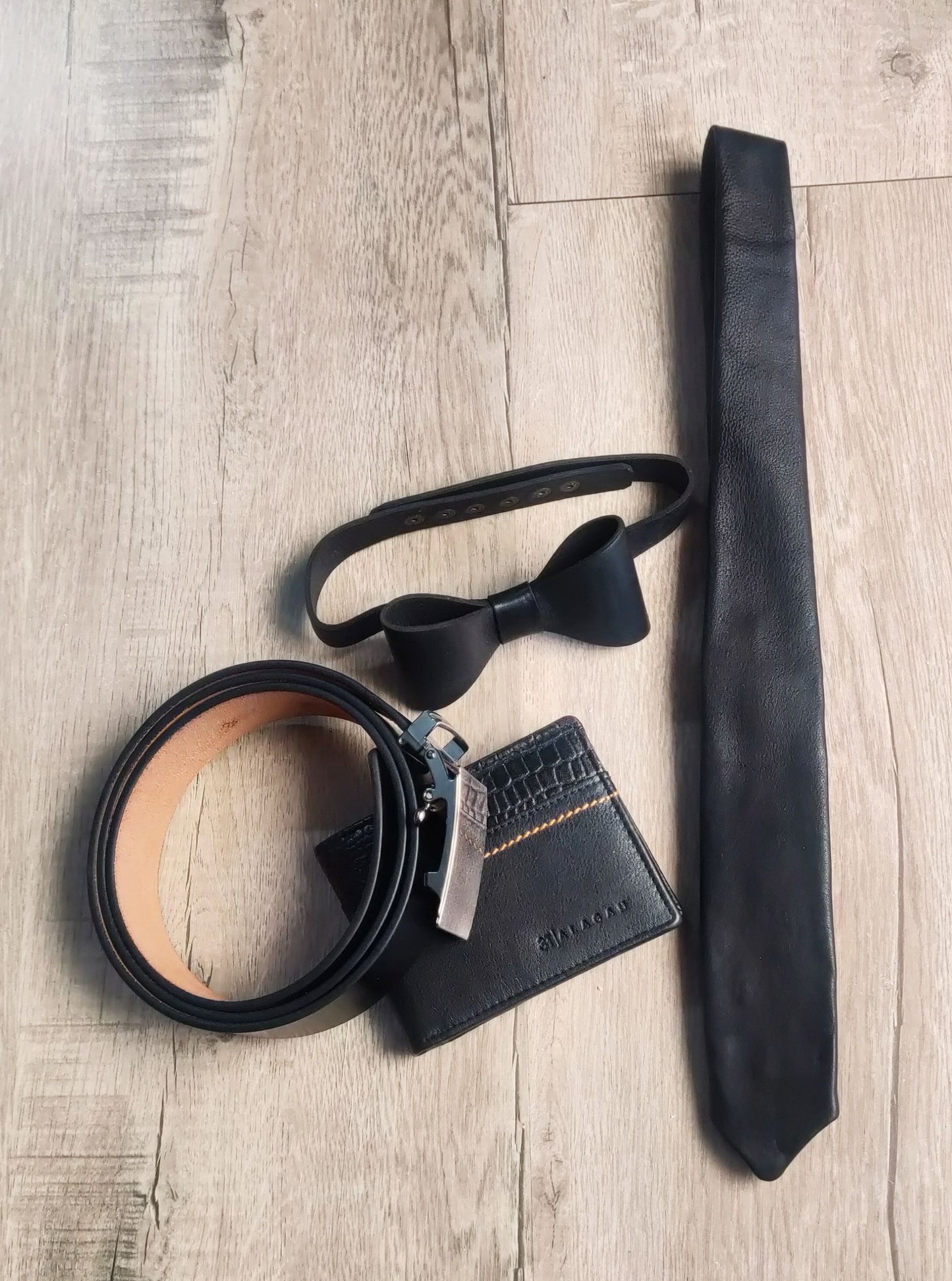 Alagan Opulent Homes Out of the box (black)