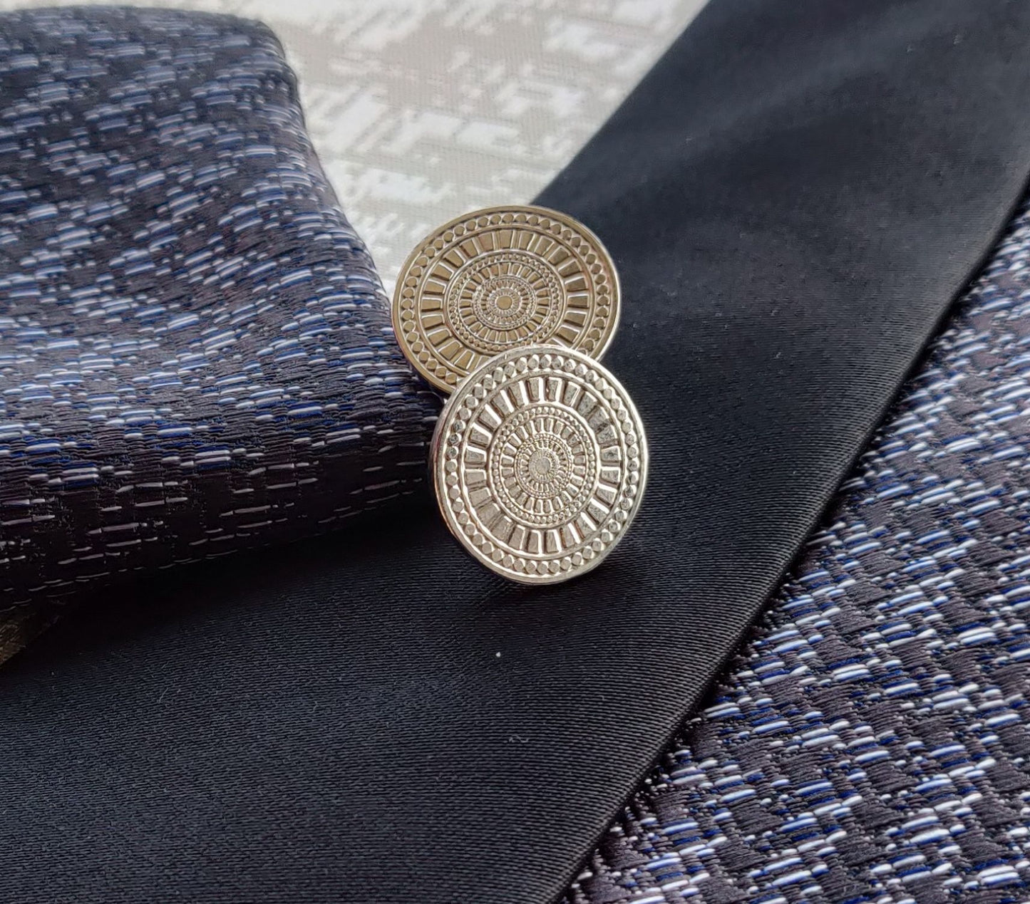 Alagan Opulent Homes Party ready box (black)