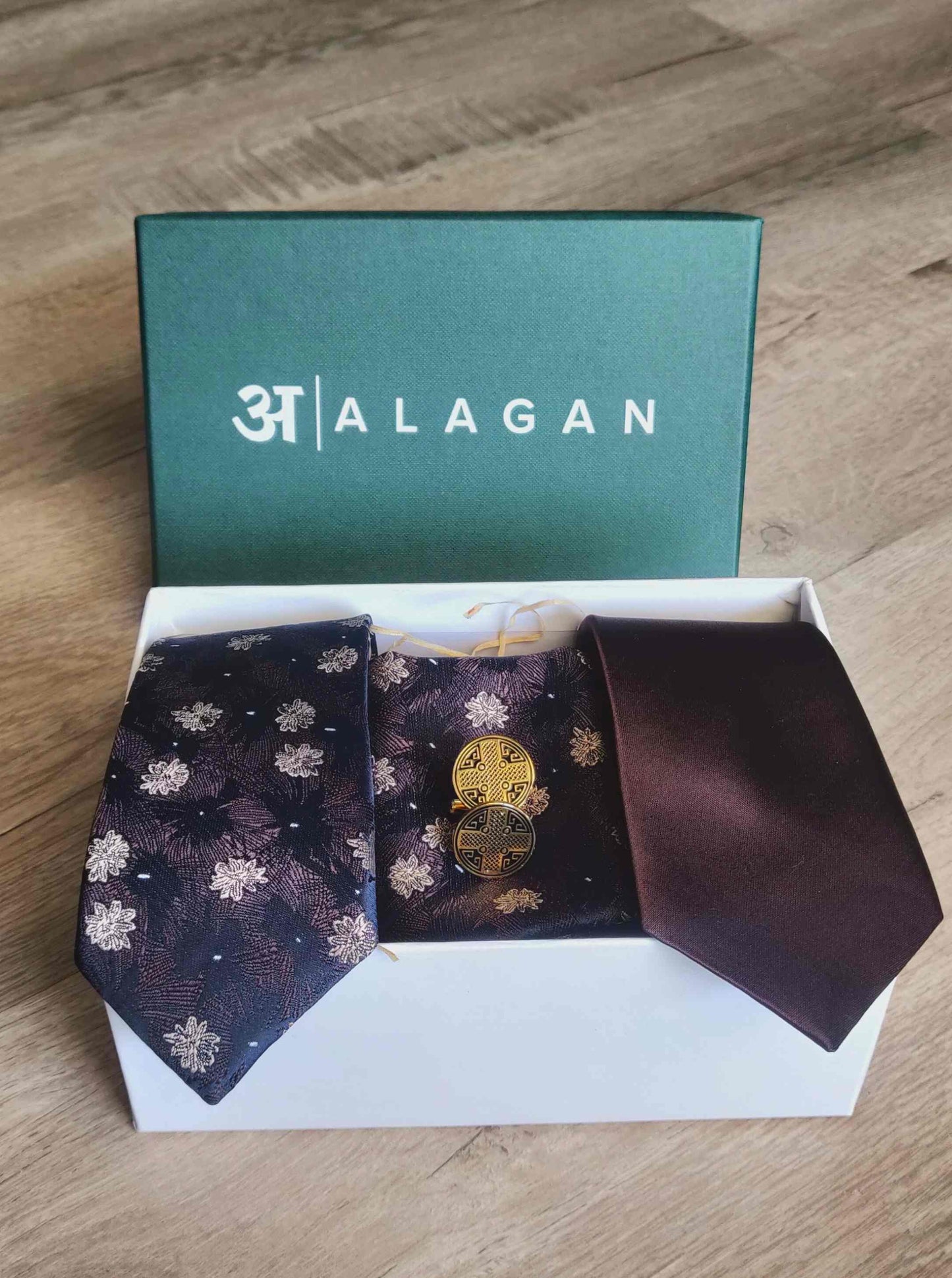 Alagan Opulent Homes Party ready box (brown)