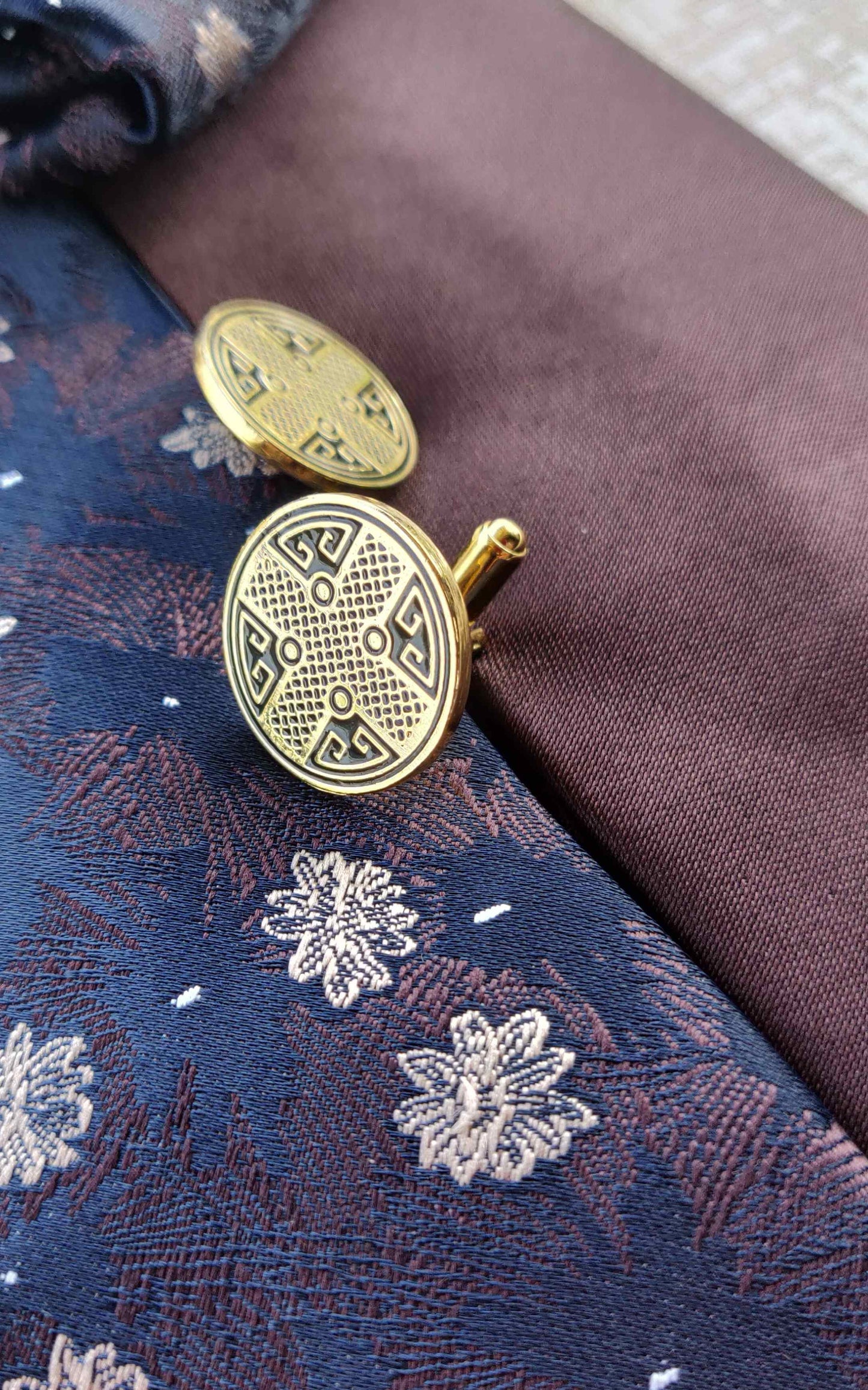 Alagan Opulent Homes Party ready box (brown)