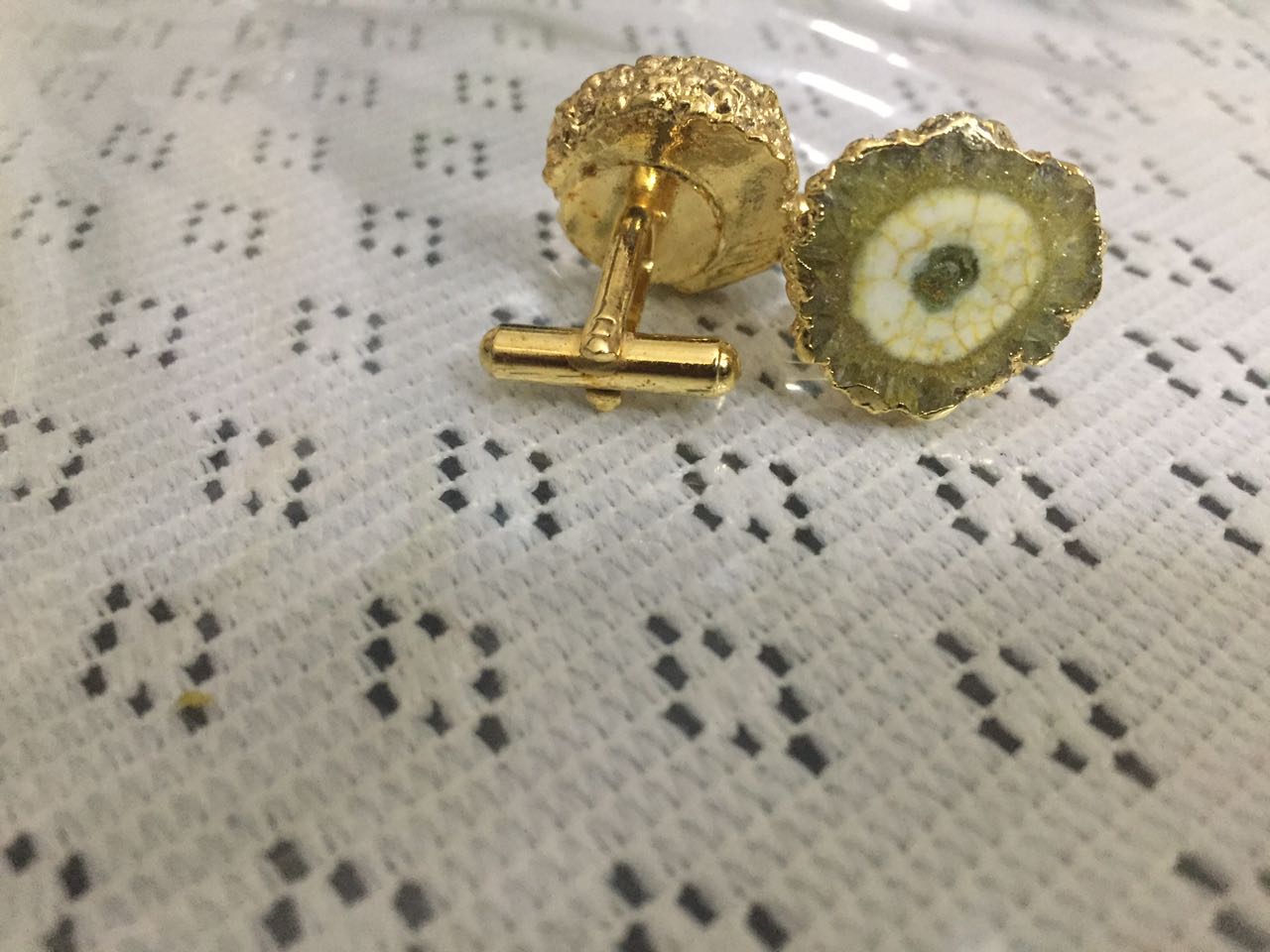 Opulent Homes Agate Cufflinks Golden