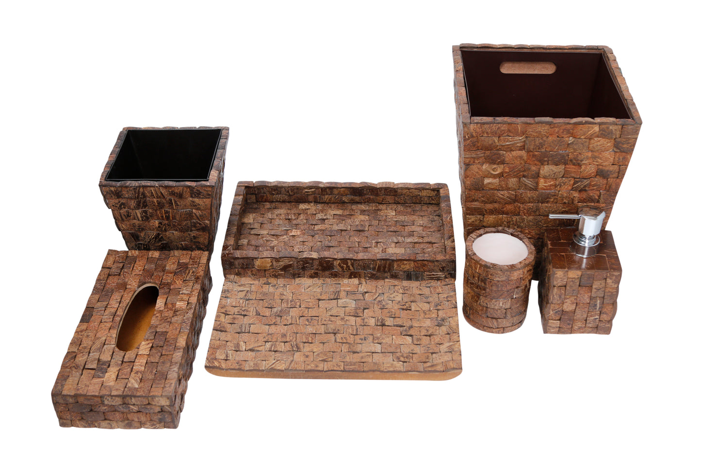 Opulent Homes Coconut Shell Bath Set
